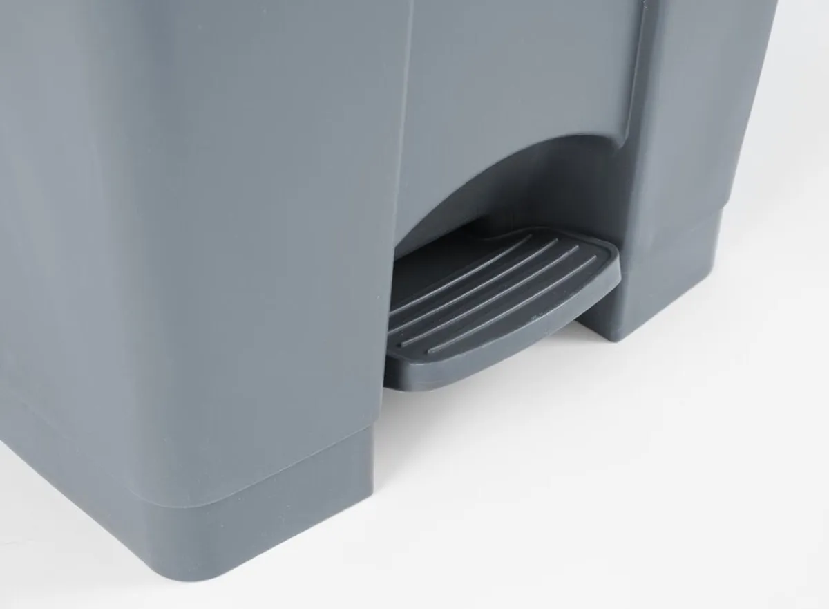 Pedal Bin 68Ltr - Image 3