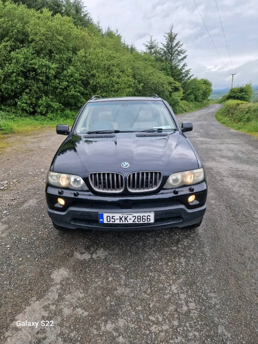 BMW X5 Crew Cab €333 Tax - Image 2