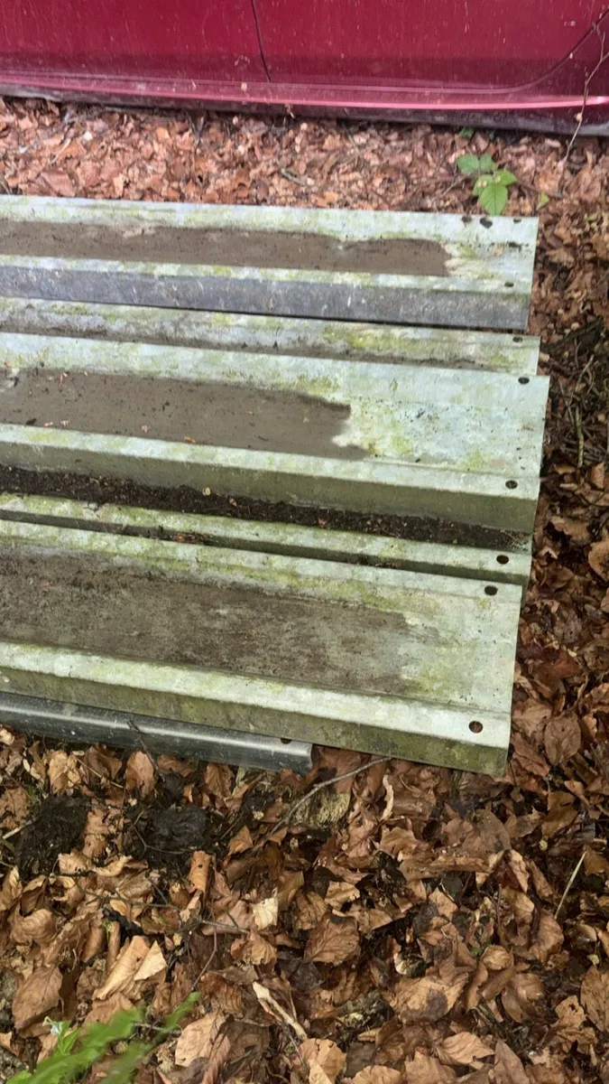 8 purlins length 26ft 3” width 8”x3” - Image 3