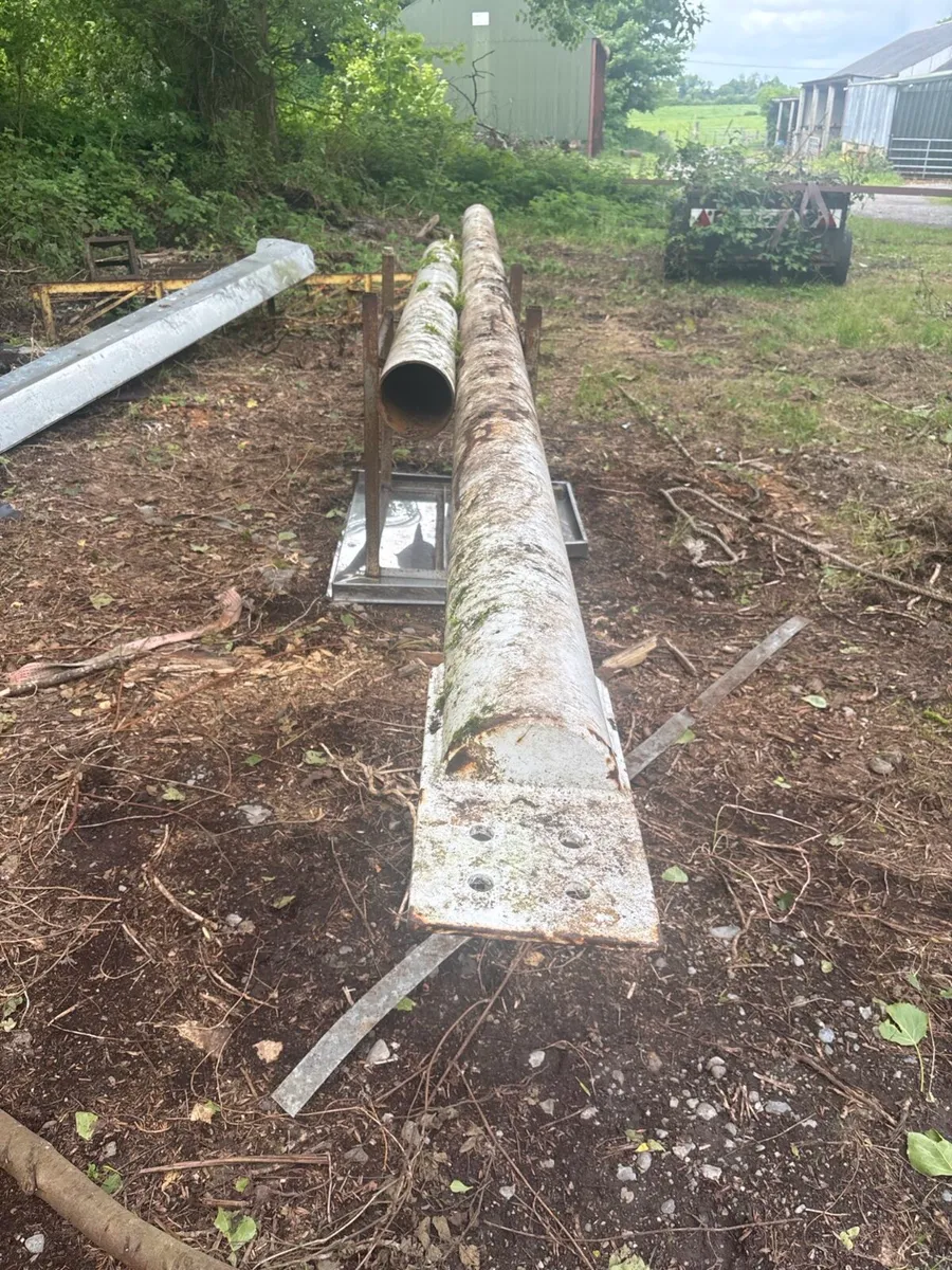 18ft 8” Galvanised steel lighting pole - Image 2