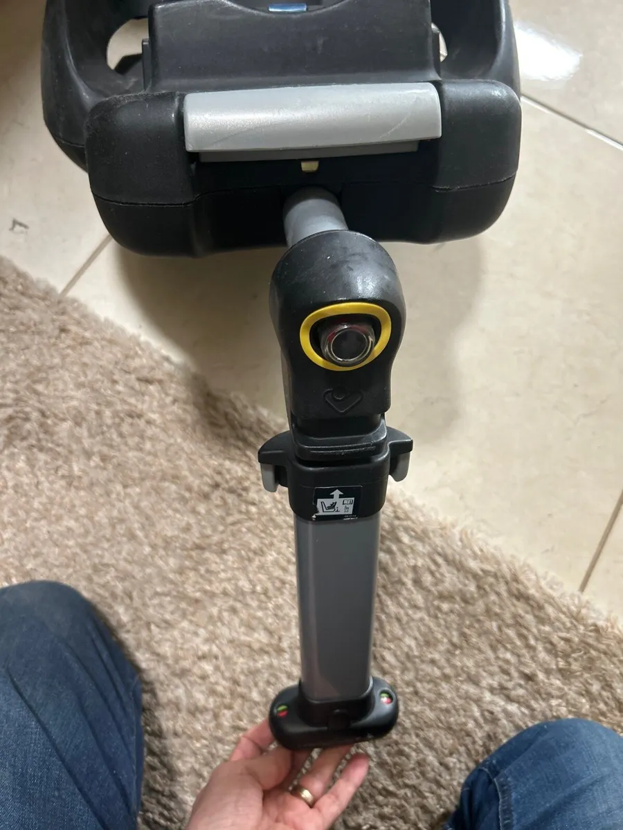 Isofix maxi cosi base - Image 4
