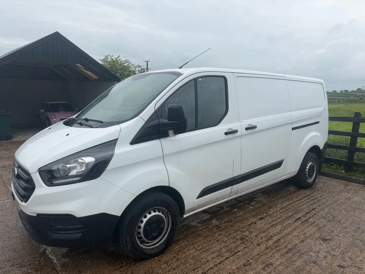 2019 ford transit short wheel base - Image 3