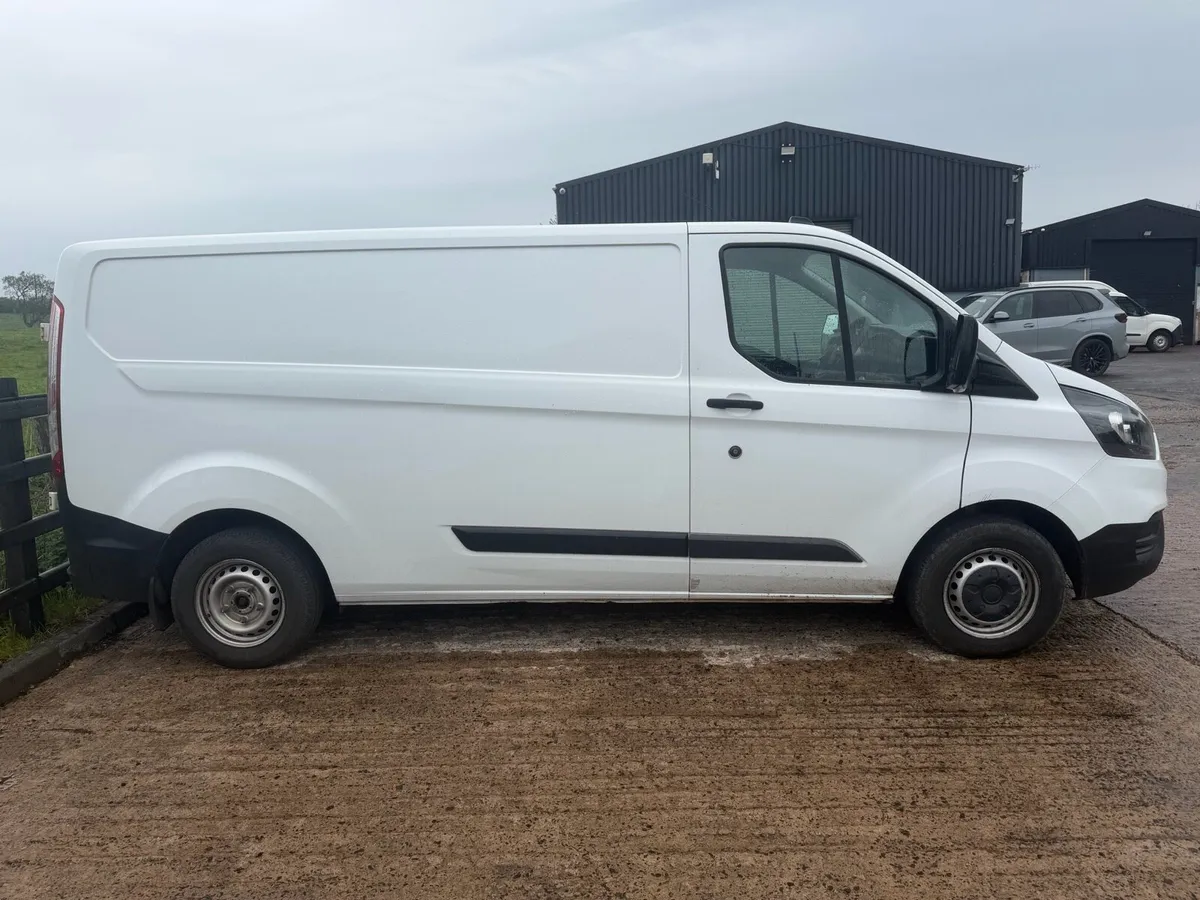 2019 ford transit short wheel base - Image 1