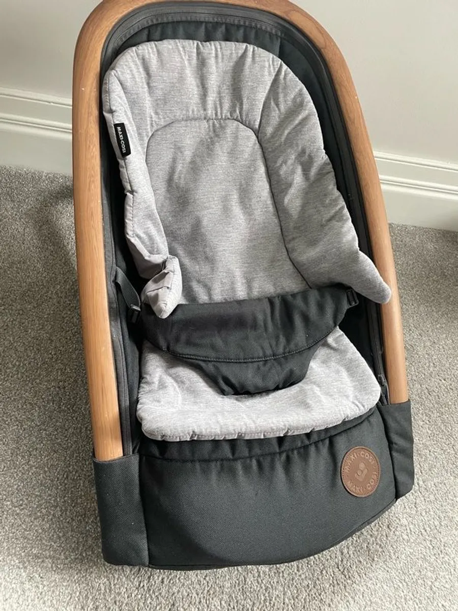 baby cot, baby seat and next to me crib - Image 2
