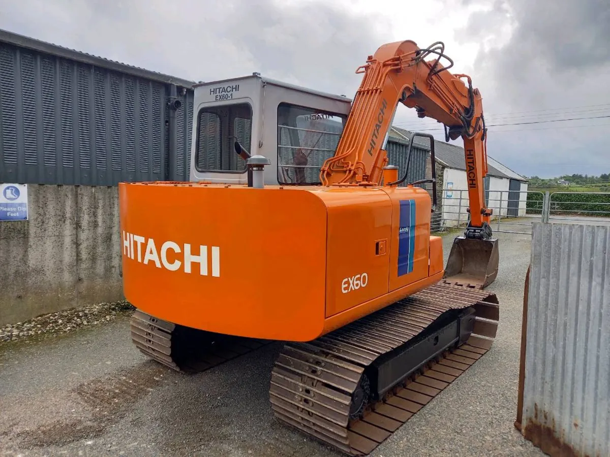 HITACHI ex60-1 digger - Image 2