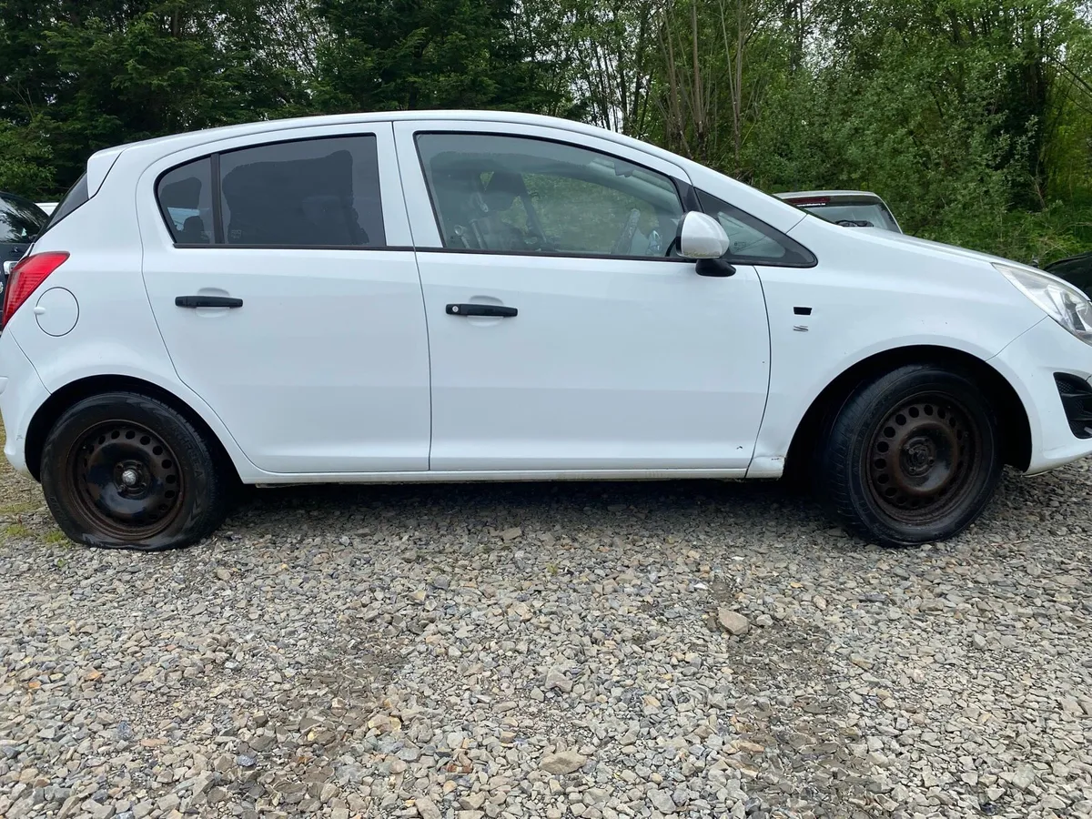 Vauxhall Opel Corsa D - Image 2