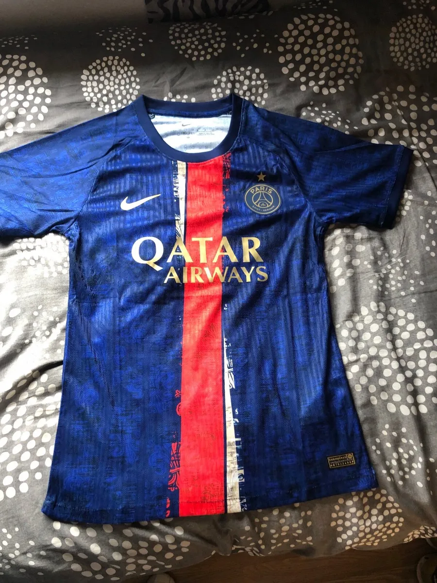 Football jersey - Image 2