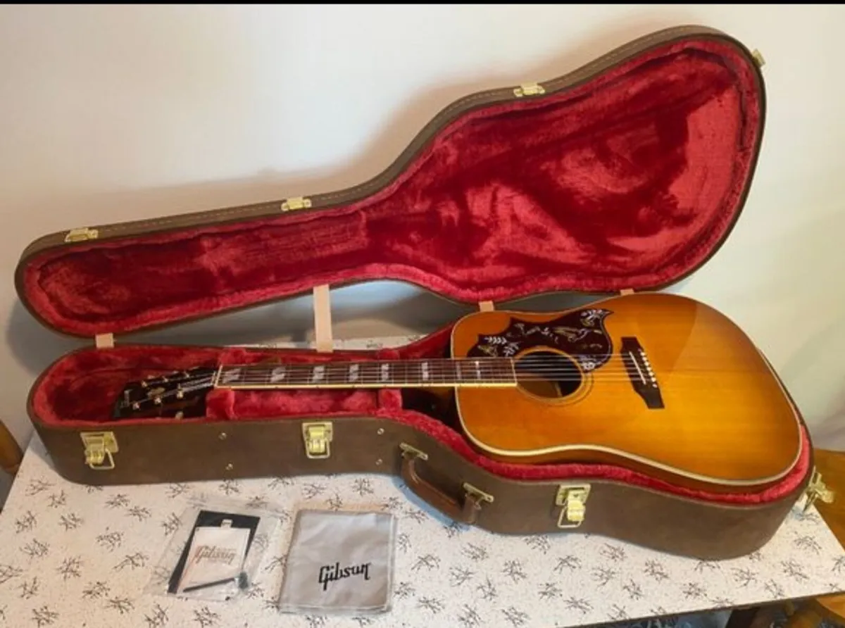 Gibson Hummingbird - Image 4
