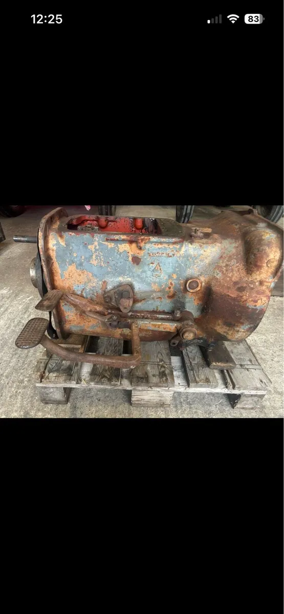 Massey Ferguson single clutch gearbox 35x - Image 1