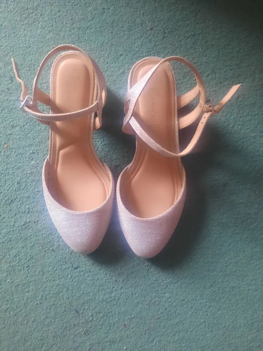 Ladies shoes - Image 2