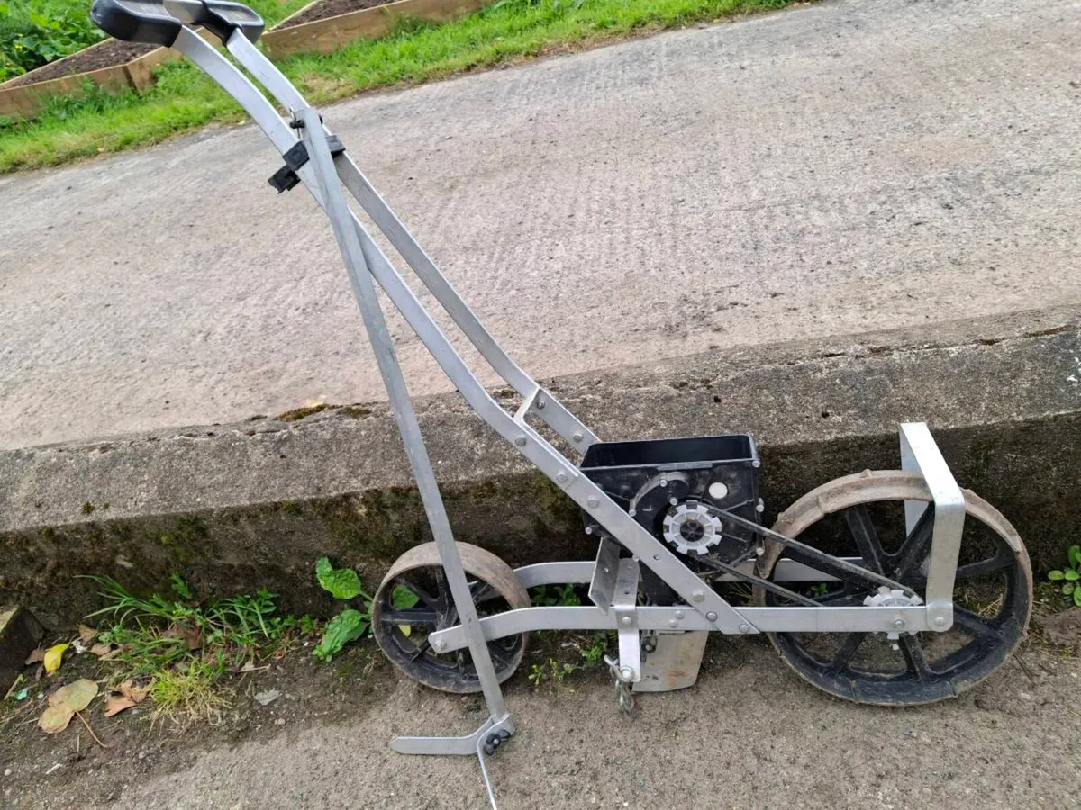 Garden Seeder - Image 2