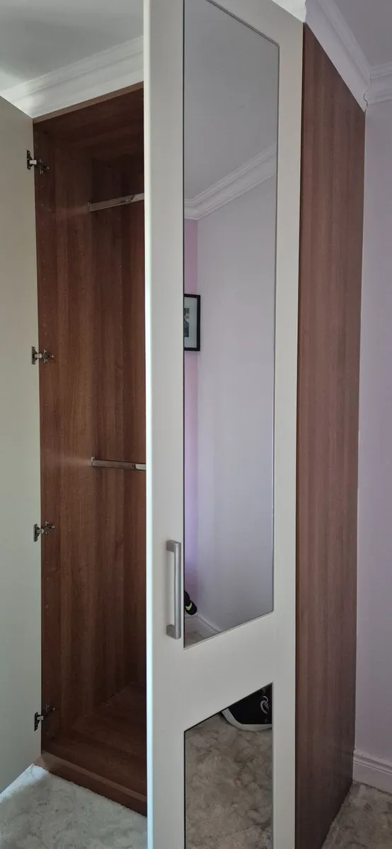 Wardrobe - Image 3