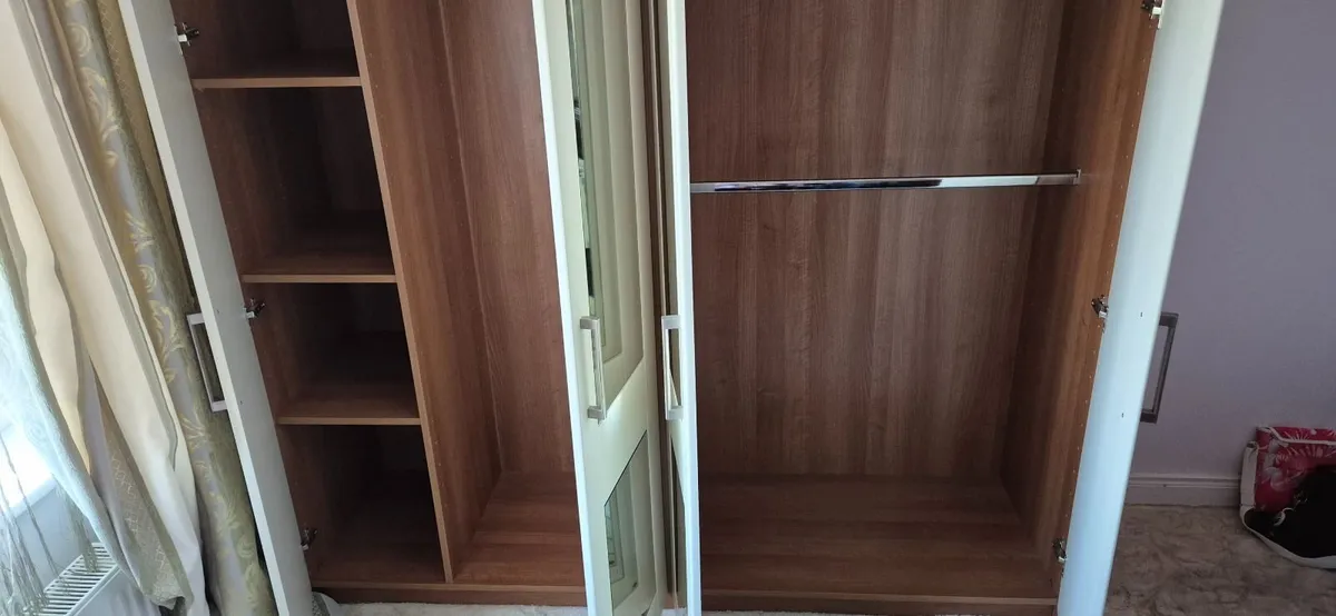 Wardrobe - Image 4