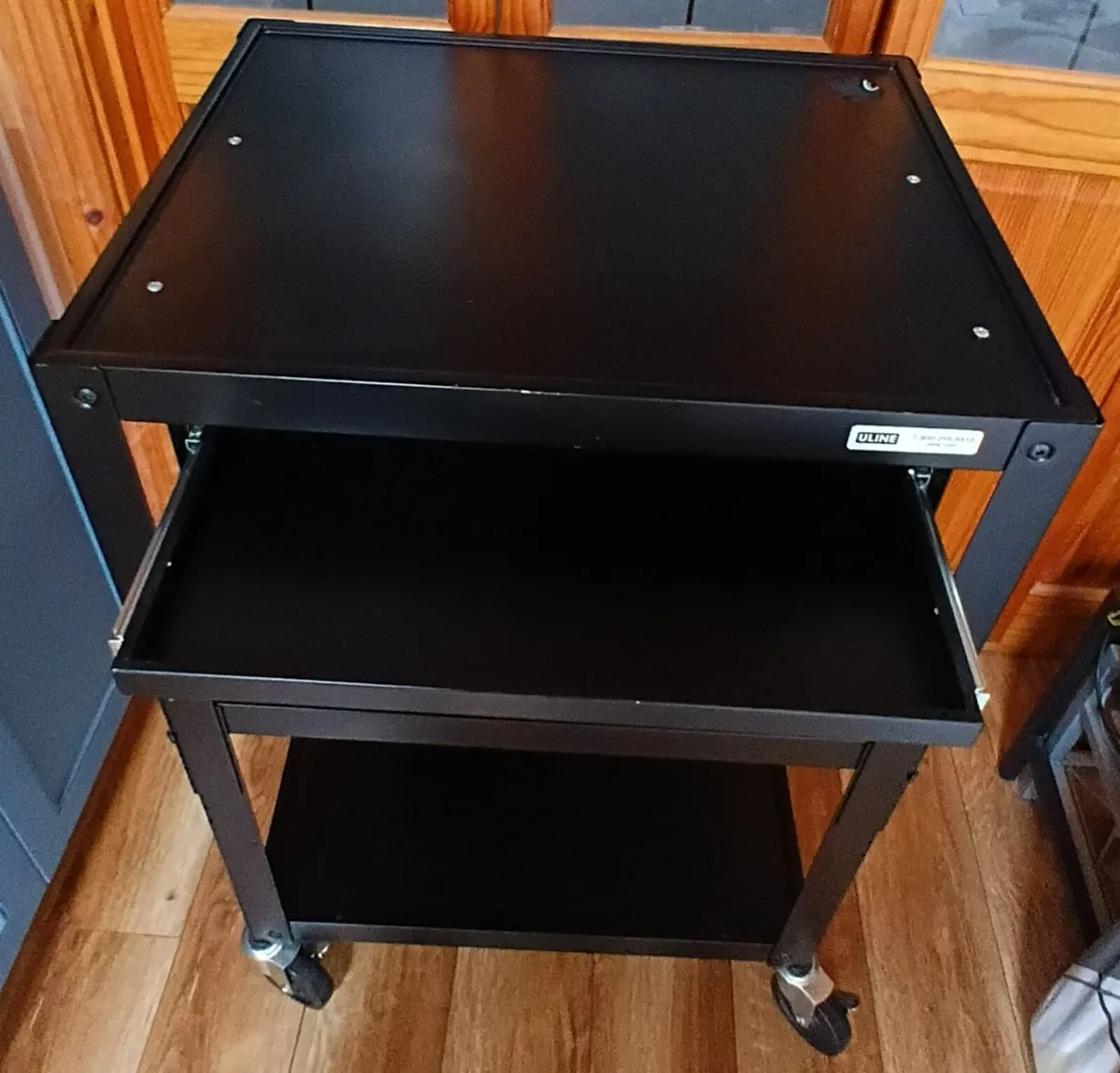 Mobile desk/workstation - Image 4