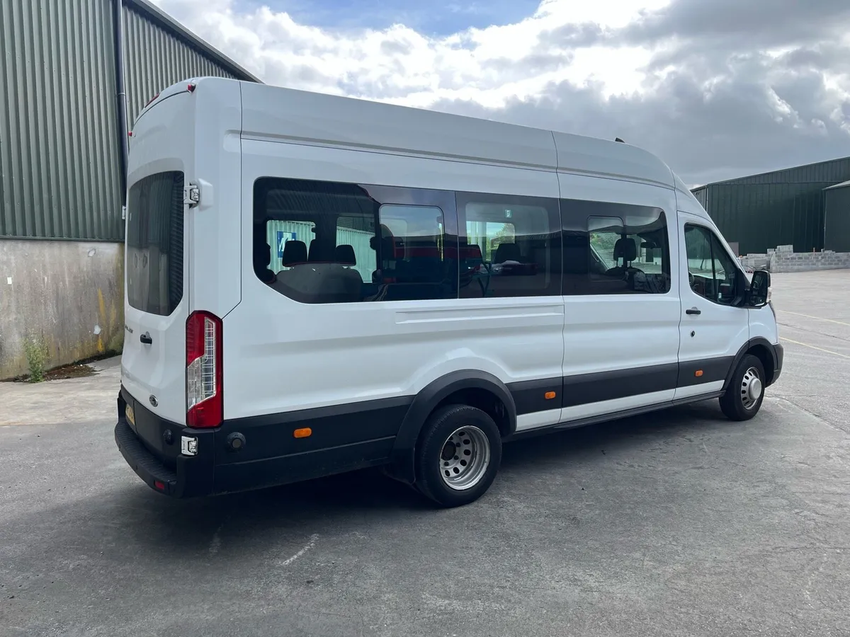 Ford Transit 17 seats - Image 4