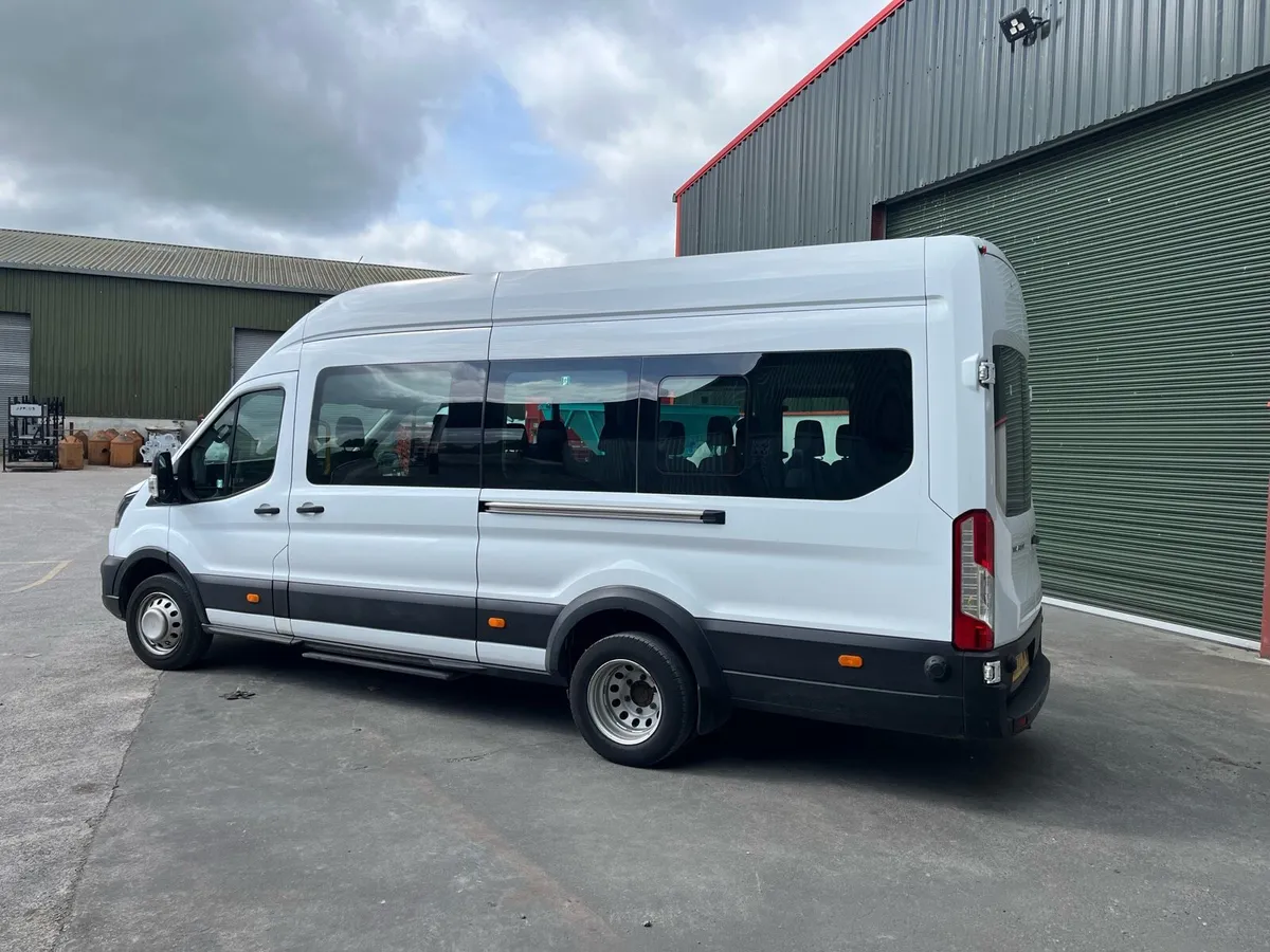 Ford Transit 17 seats - Image 3