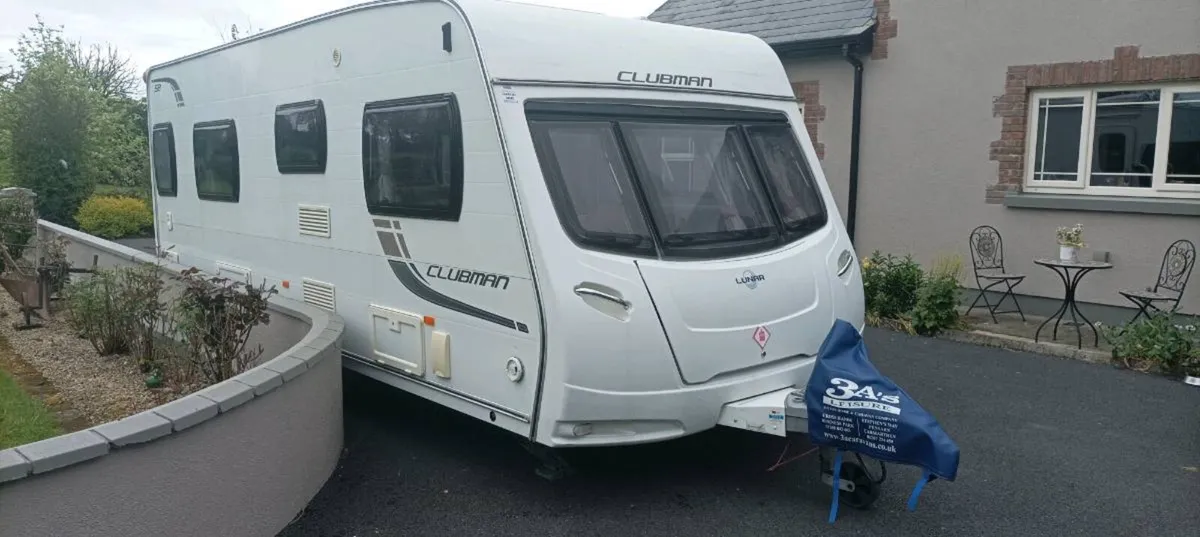 Lunar Clubman  4 berth 2012 caravan for sale. - Image 2