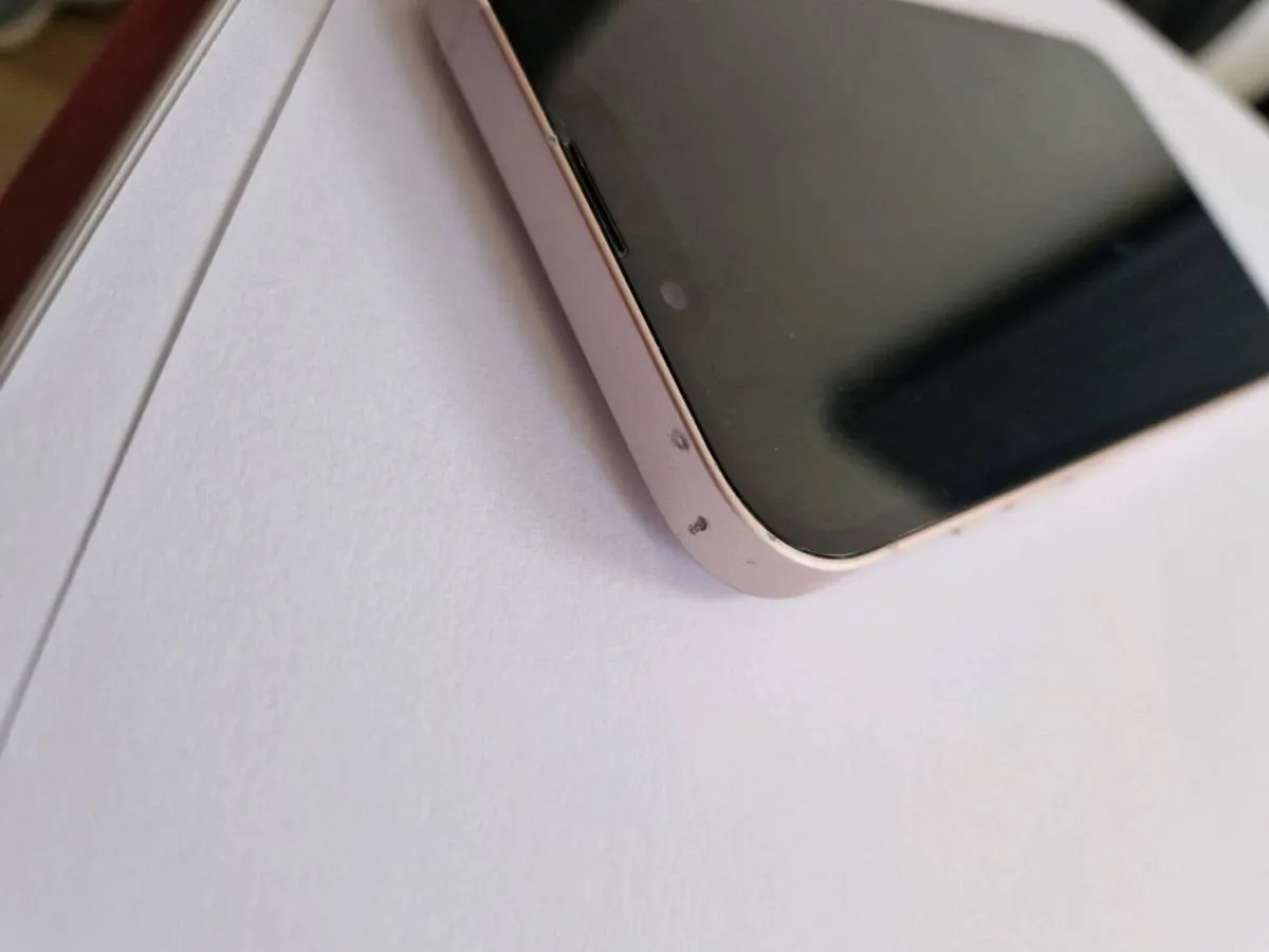 IPhone 13 - Image 3