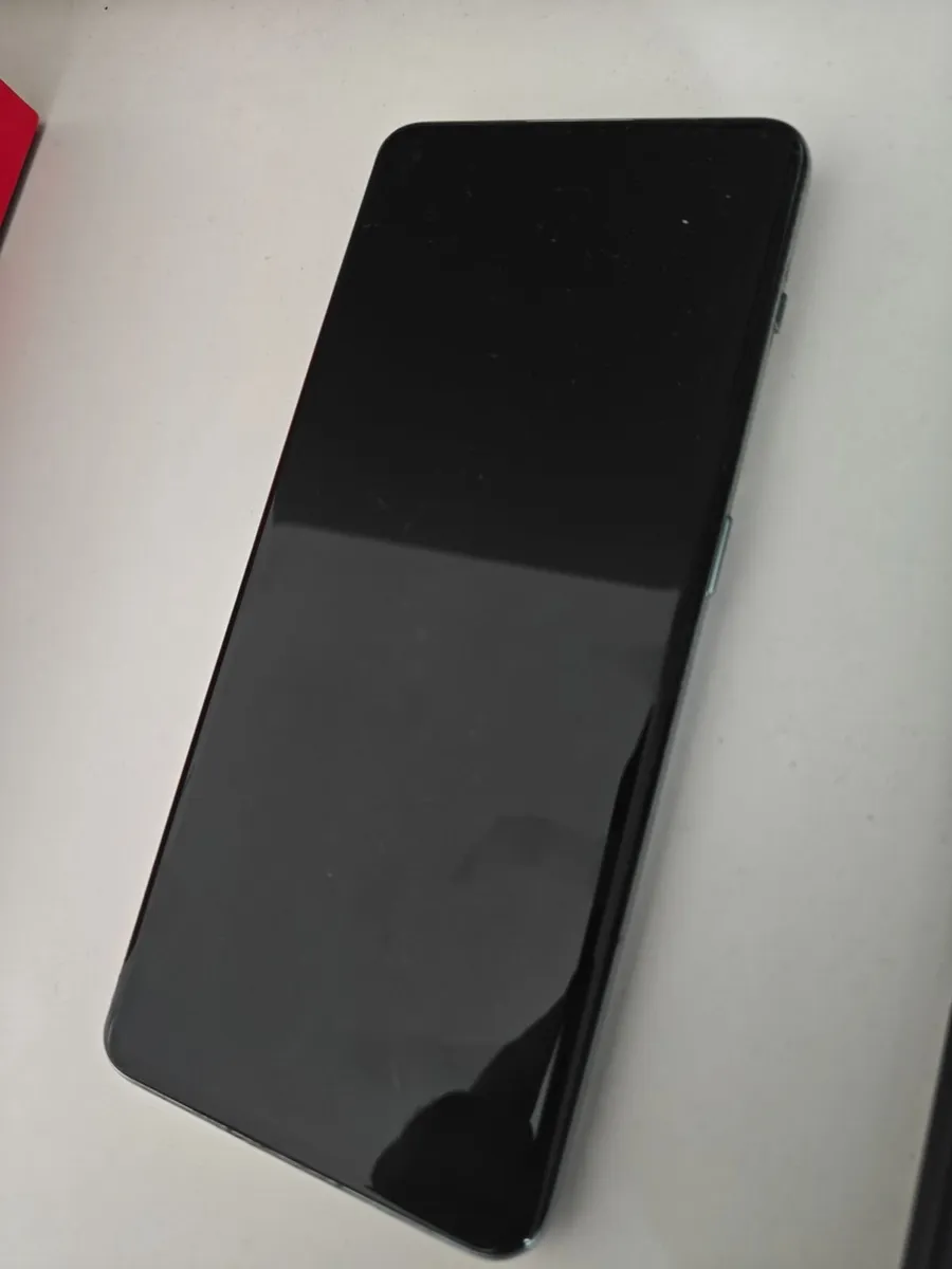 One plus 13R and 11 - Image 3