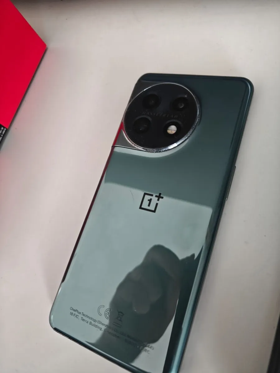 One plus 13R and 11 - Image 2