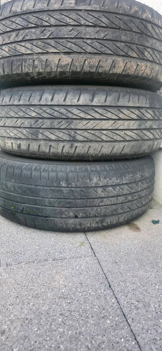 Hyundai Alloys from santa fe - Image 4