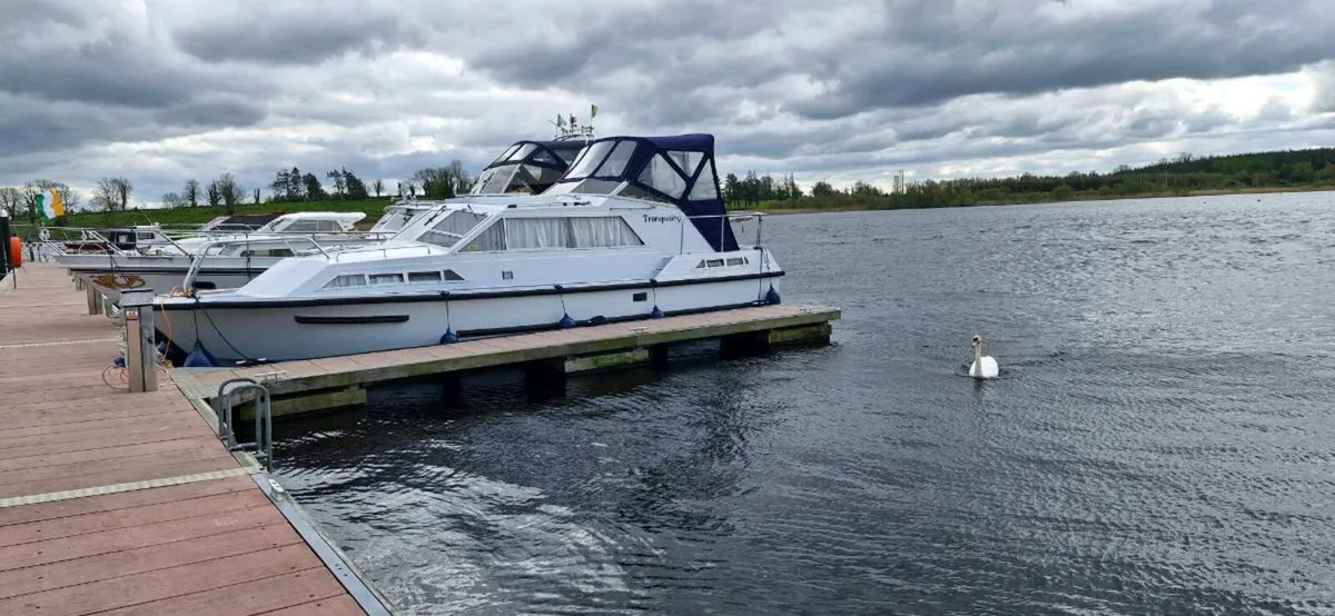 Aquafibre 32 Motor Cruiser - Image 1
