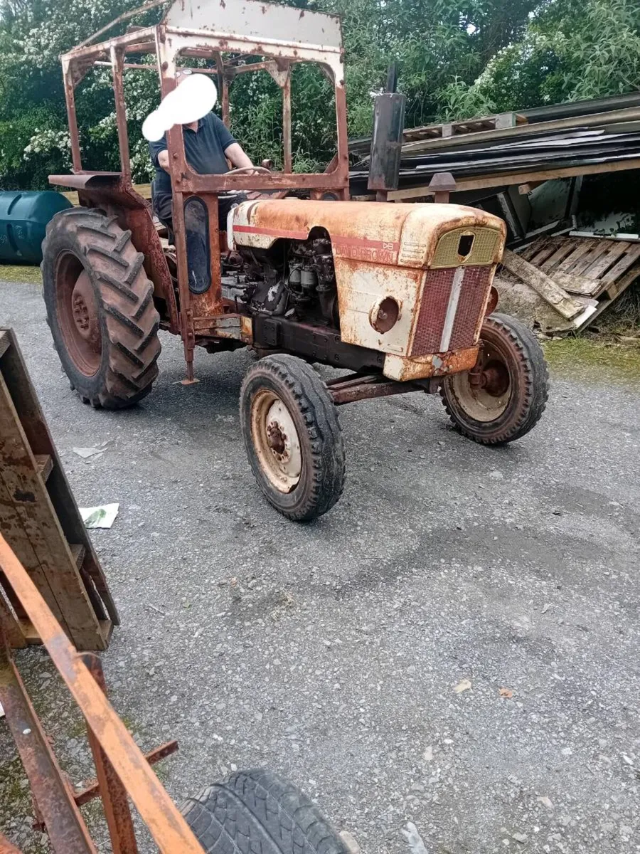 David Brown 780 - Image 1