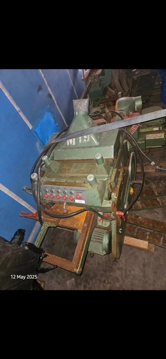 Guillotine/machinery - Image 4