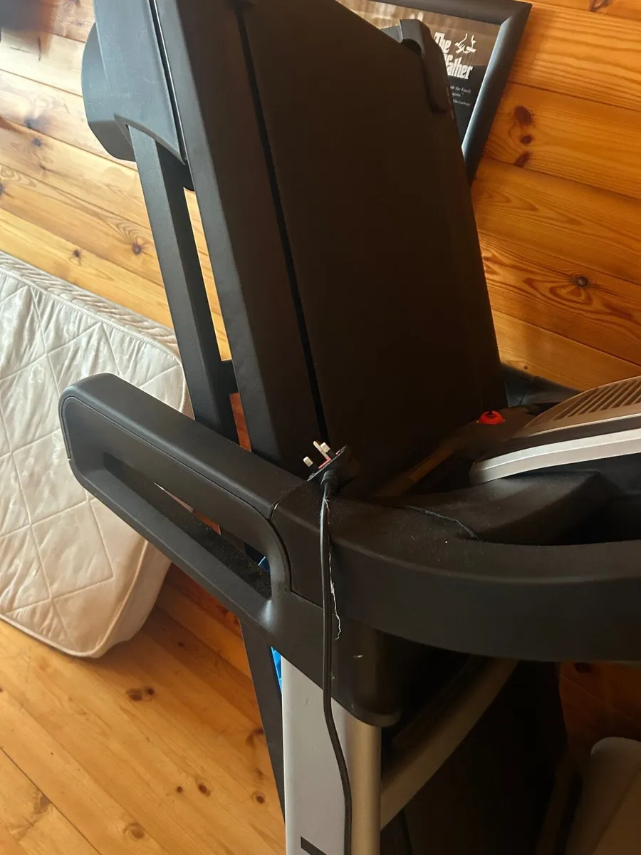 Treadmill - Image 3