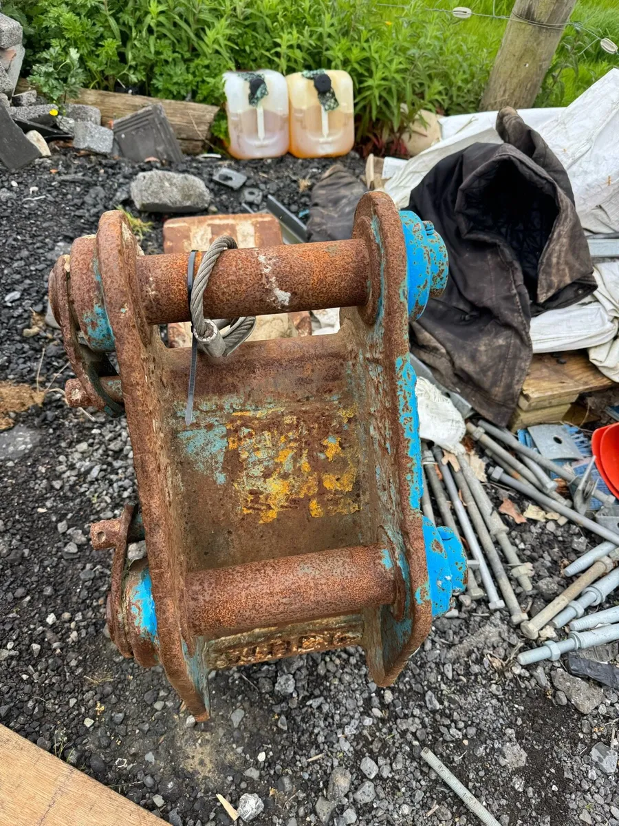 Digger buckets 60mm 40mm - Image 4