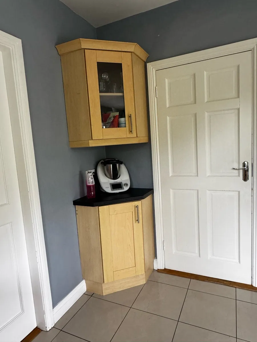 Free kitchen furnitures - Image 4