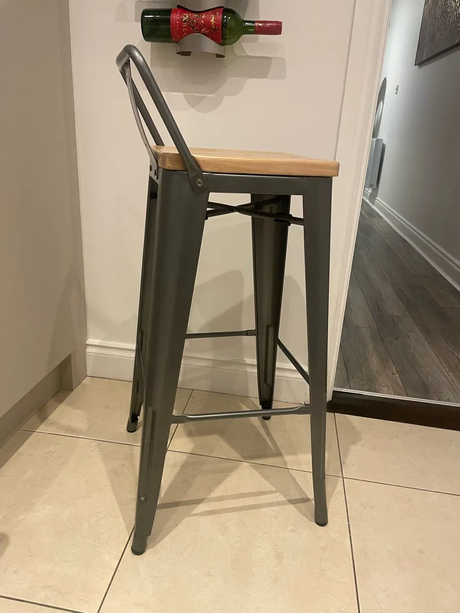 Breakfast  Bar Stools - Image 4