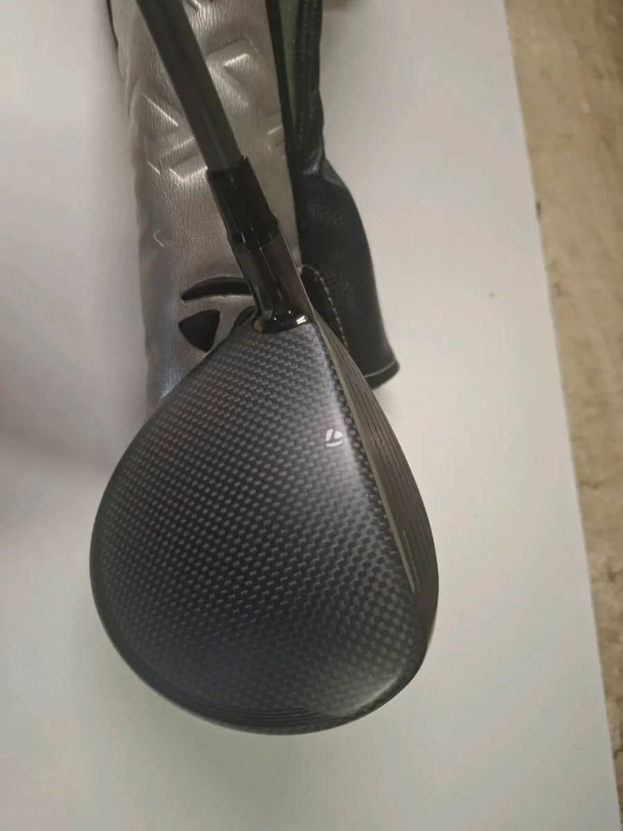 Taylormade Qi35 Max fairway wood Senior shaft - Image 1