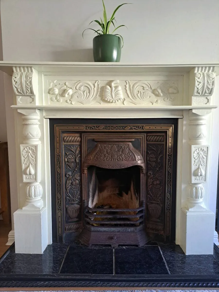 Fireplace cast iron-  together with ceiling light - Image 1
