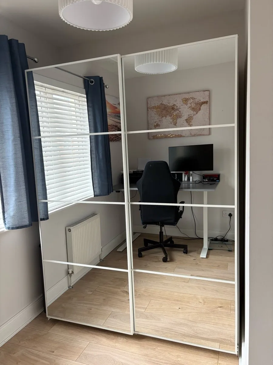Sliding wardrobe - Image 2