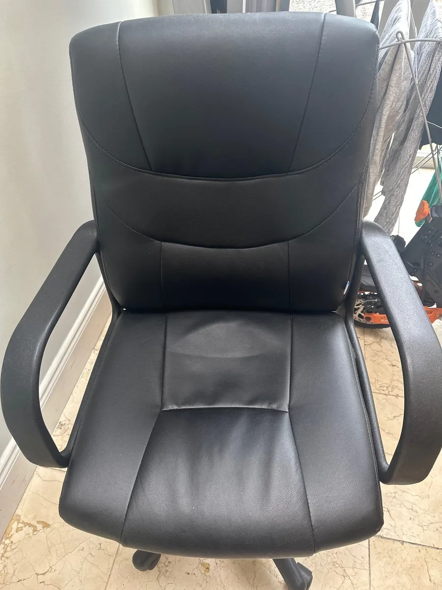 Office Chair - Image 1