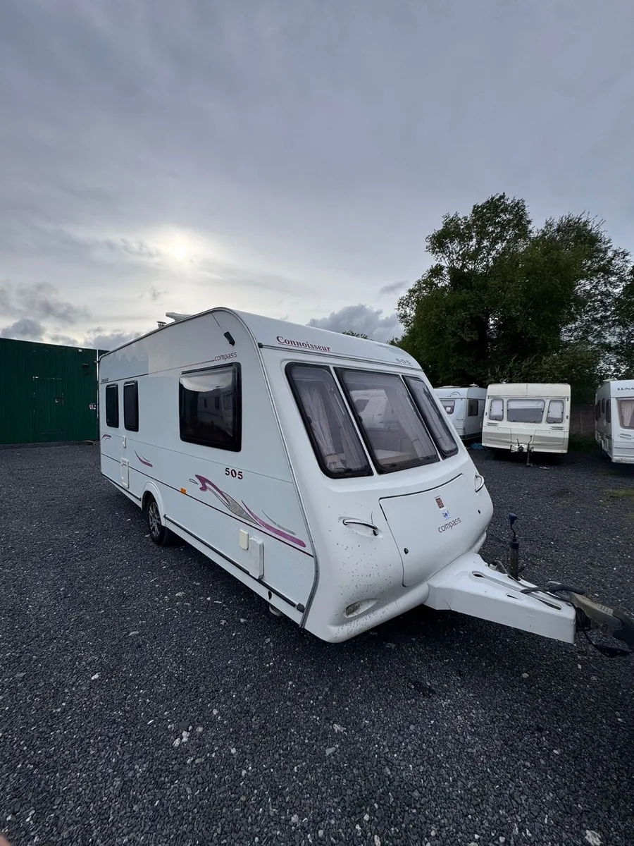 Compass 5 Berth Caravan - Image 2