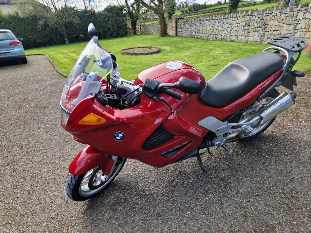 Bmw 2004 1200cc rs - Image 1