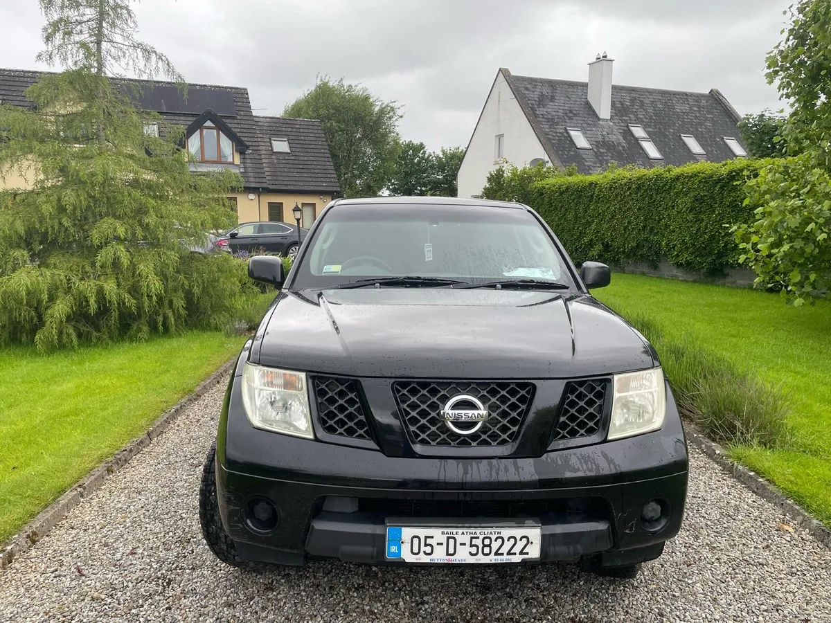 05 Nissan Pathfinder - Image 2