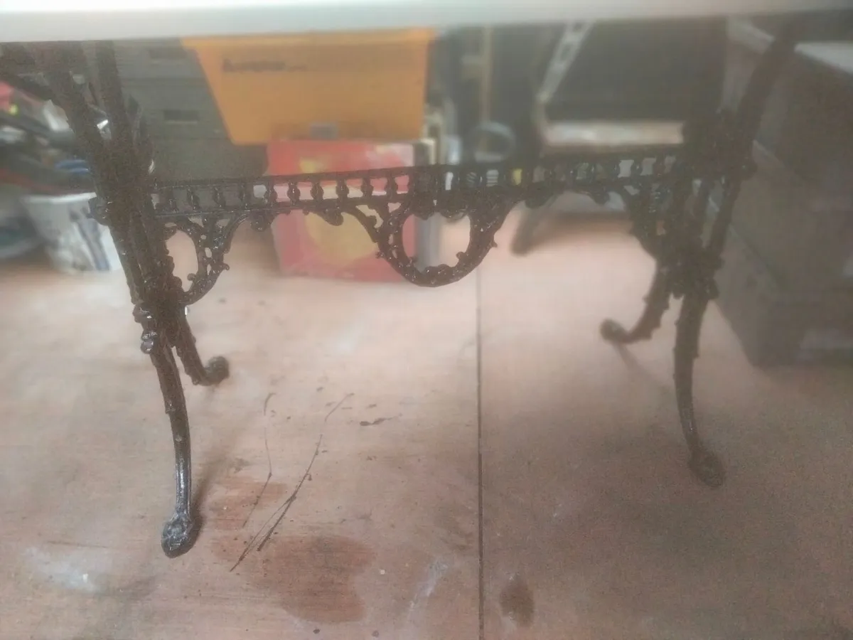 Garden Patio Table - Image 1
