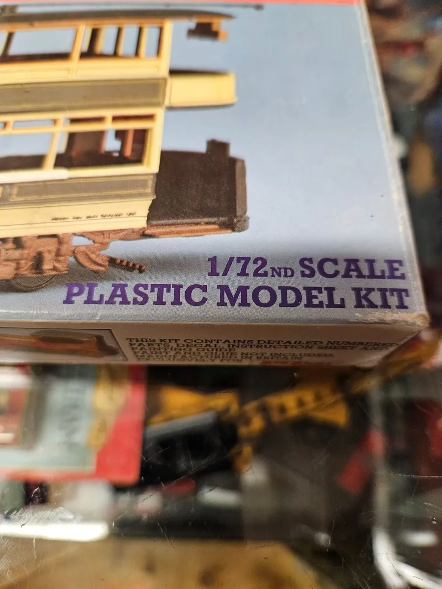 Airfix Kiel Kraft Tram 1.72 - Image 3
