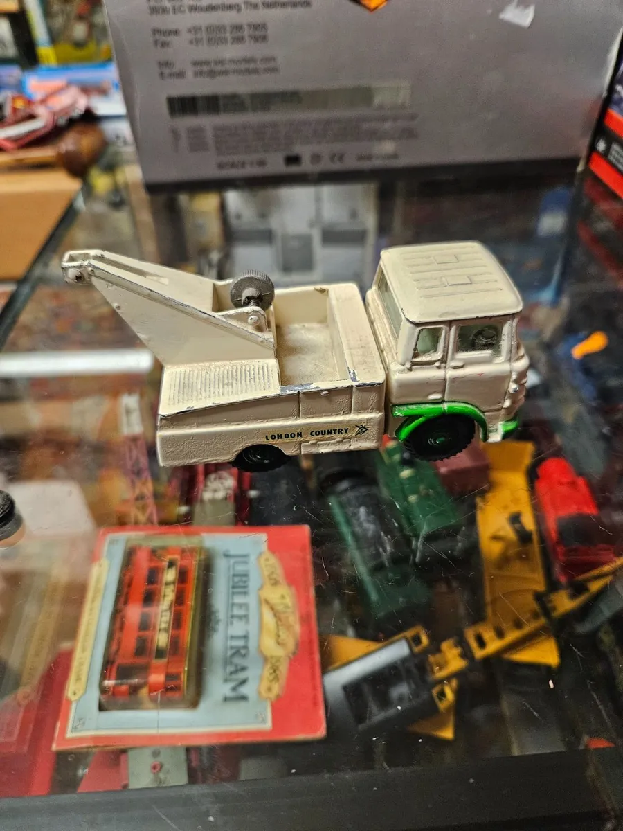 Corgi 1970's Bedford Tow Truck - Image 4