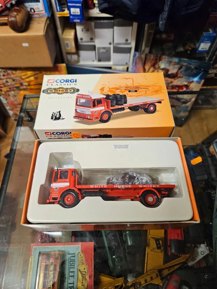 Corgi Albion Clysledale Brewery Truck - Image 4