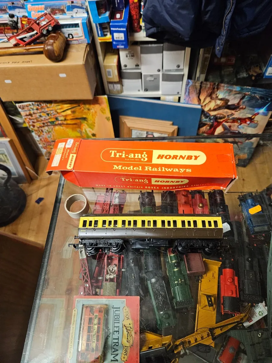 Hornby Triang OO Gauge Carraige - Image 2