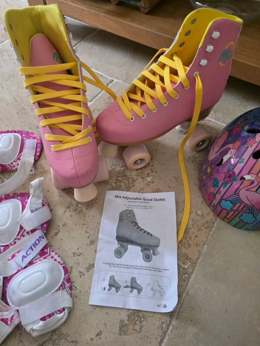 Toys - Image 1