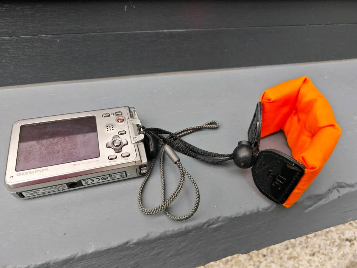 Olympus waterproof & drop proof camera - Image 2