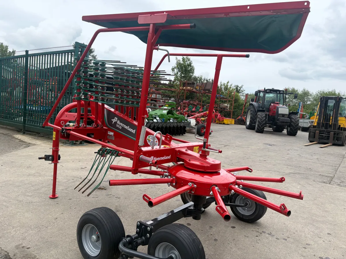 Kverneland 9439 Rake - Image 3
