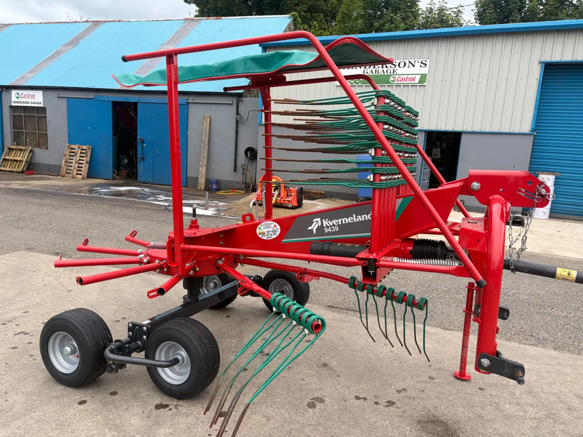 Kverneland 9439 Rake - Image 1
