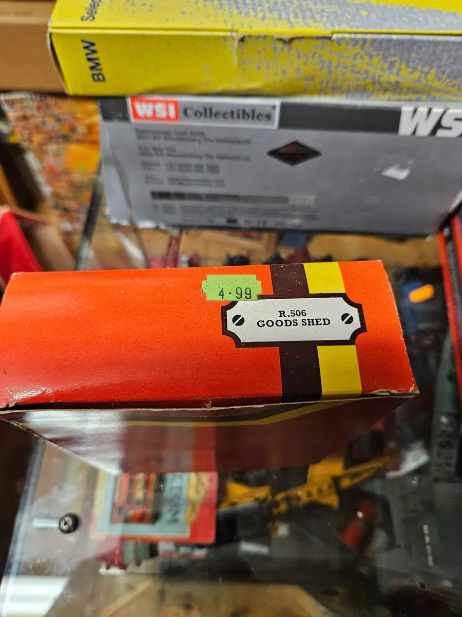 Hornby OO Gauge Goods Shed - Image 2