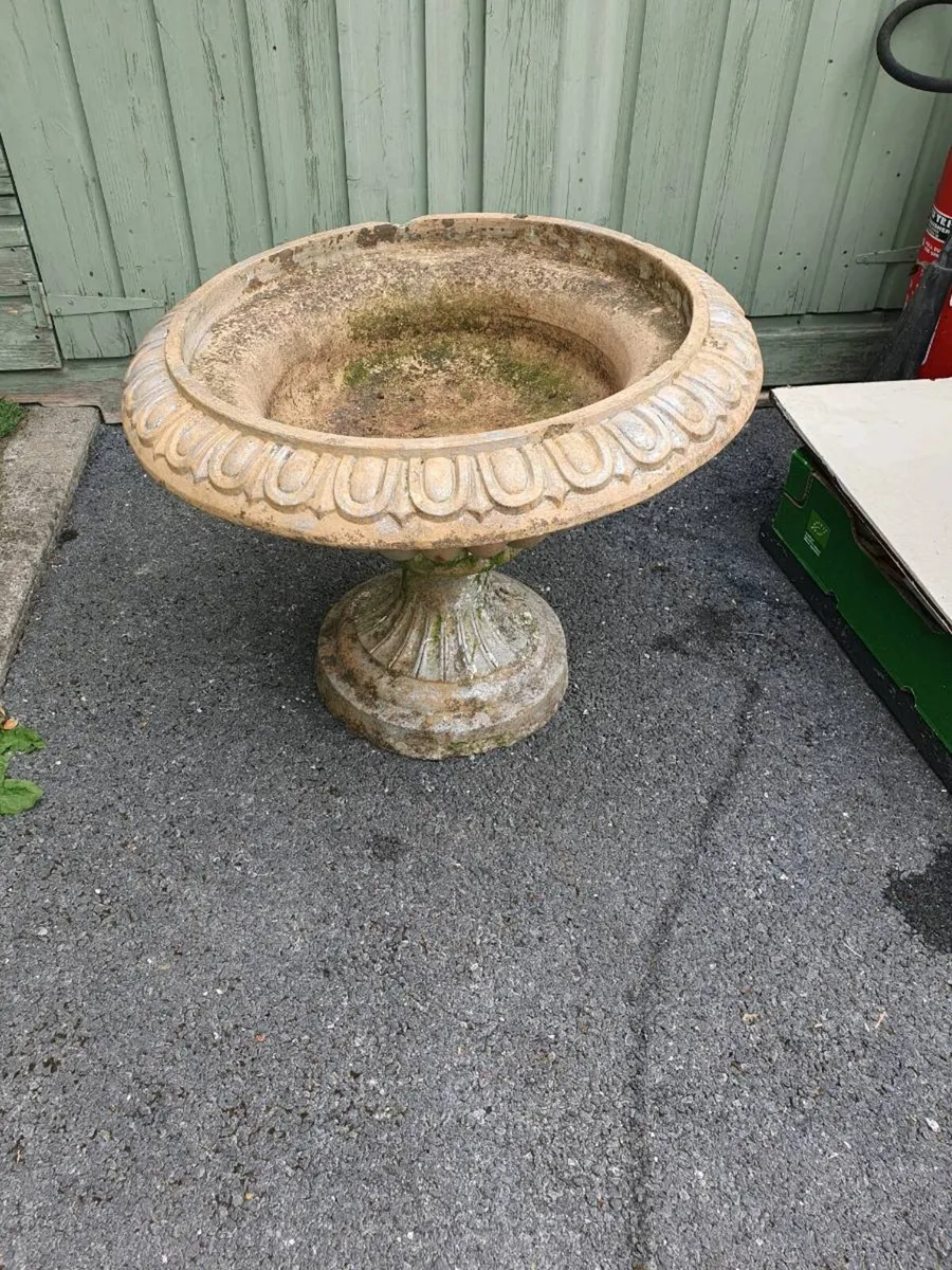 Victorian  garden urn - Image 4